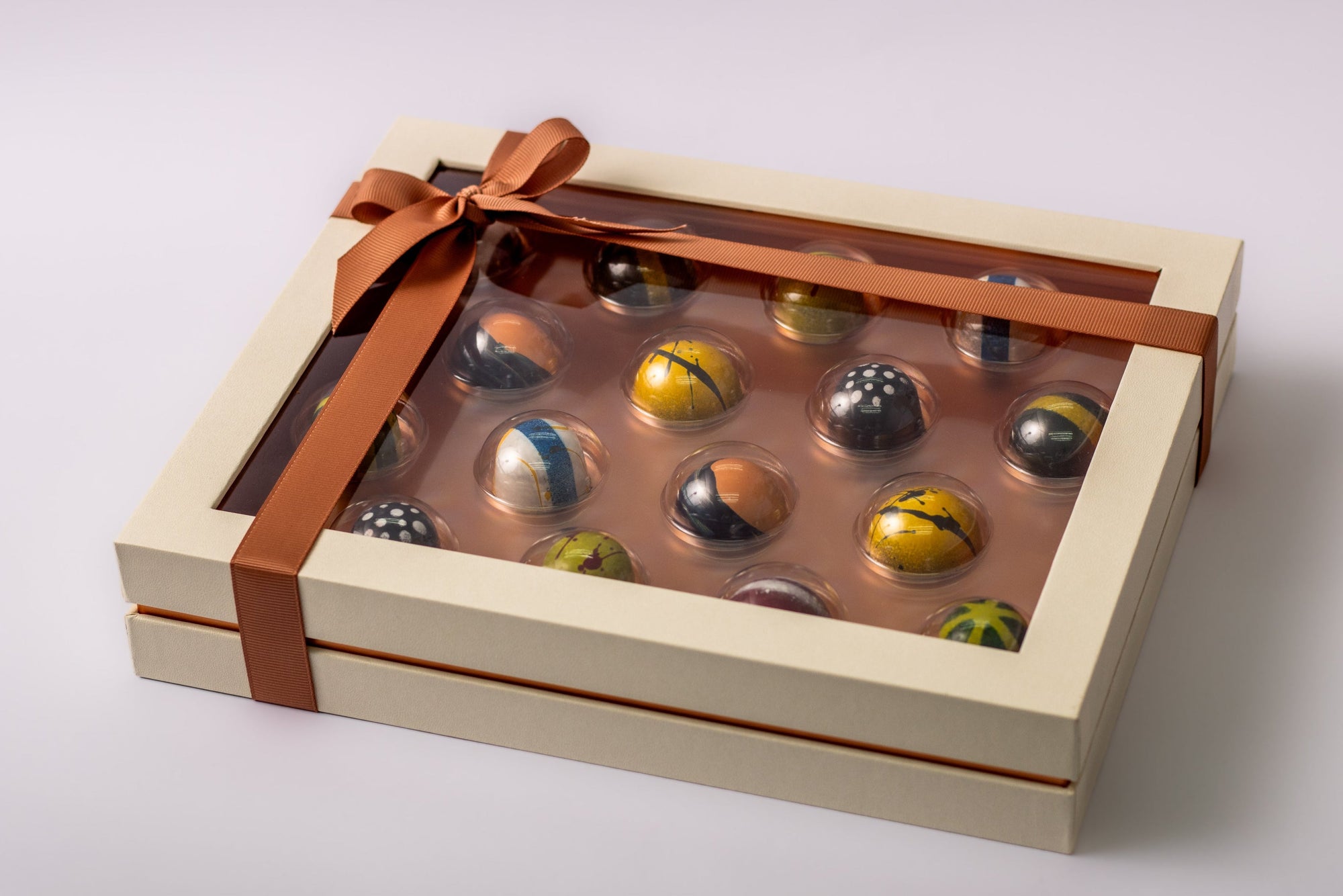 Artisanal Pralines Gift Box  - 16 pieces