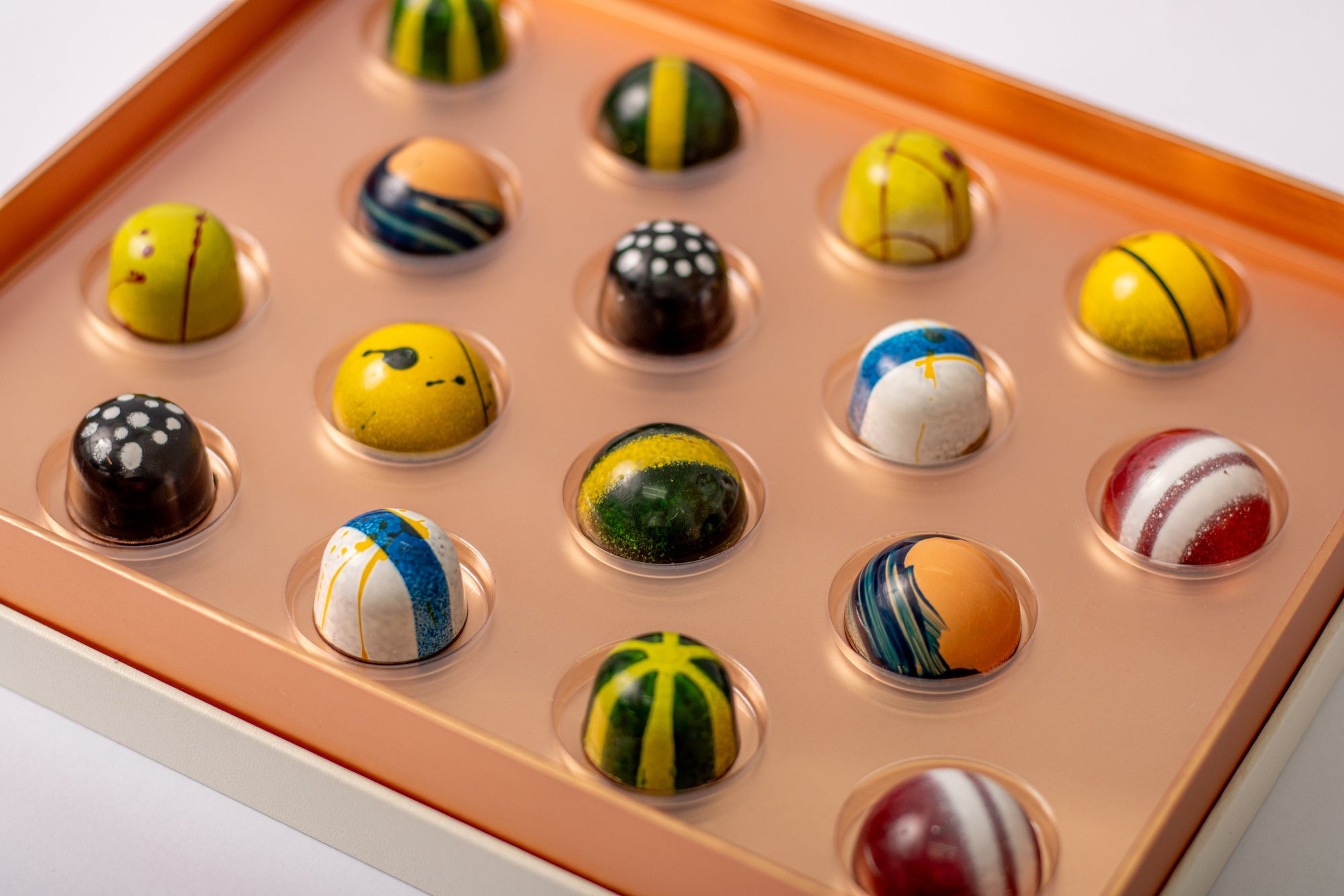 Artisanal Pralines Gift Box  - 16 pieces